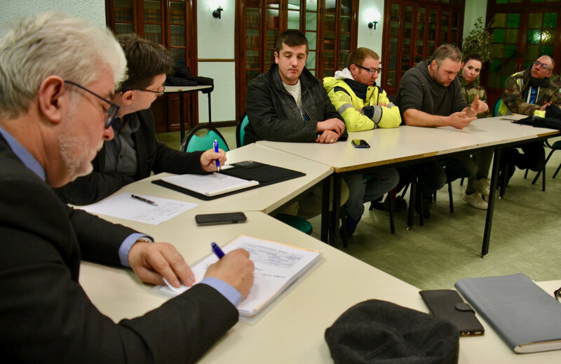GILETS JAUNES HIRSON MAIRIE HIRSON délégation JJt dos