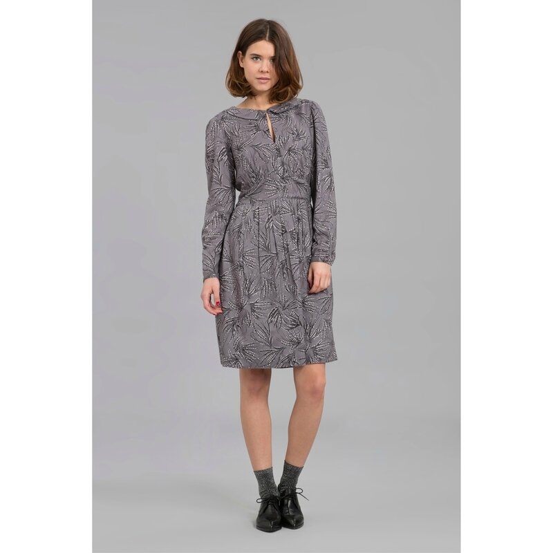 robe grise