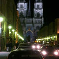 La cathédrale et la rue Jeanne d'Arc by nigth…