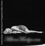 1957-01-27-Red_Sitting-063-1-marilyn_monroe_RS_32