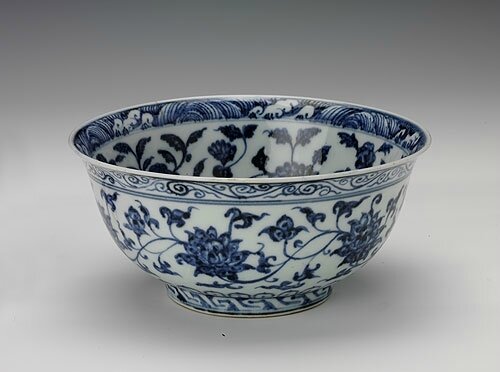 Blue-and-white bowl with the design of lotus flowers, Yongle period(1403-1424)