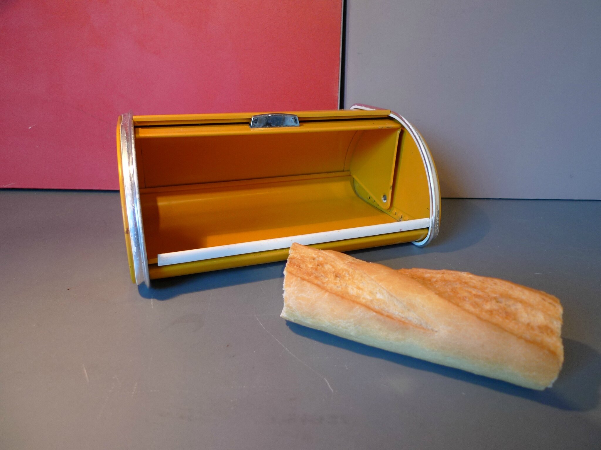 Boîte à pain en métal année 70, boîte à pain vintage bleue