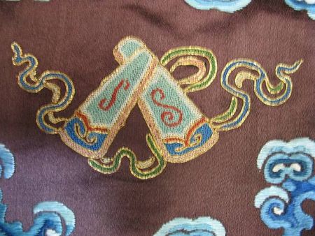 A_chestnut_silk_ground_embroidered_dragon_robe5