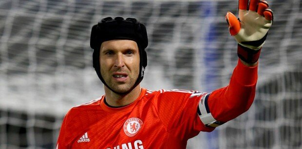 Petr-Cech-2015-mercato-PSG-Chelsea-620x307