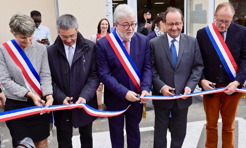 INAUGURATION 2018 ÉPICERIE SOLIDAIRE FRANÇOIS HOLLANDE ruban