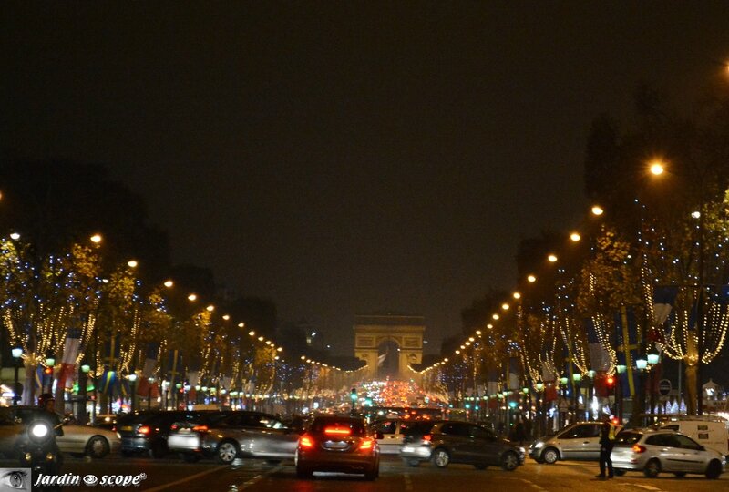 Marchés de Noël à Paris sur les Champs Élysées