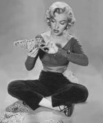 1953-06-COLLIERS_sitting-dress_gpb-sc_06-036-1-by_florea-1