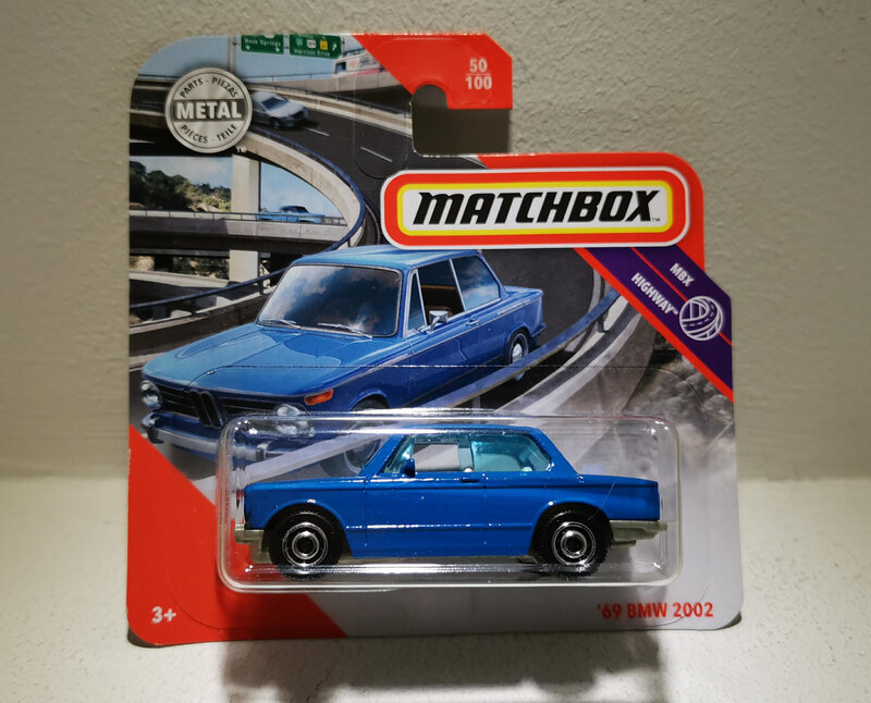Bmw 2002 de 1969 (Matchbox) (2)