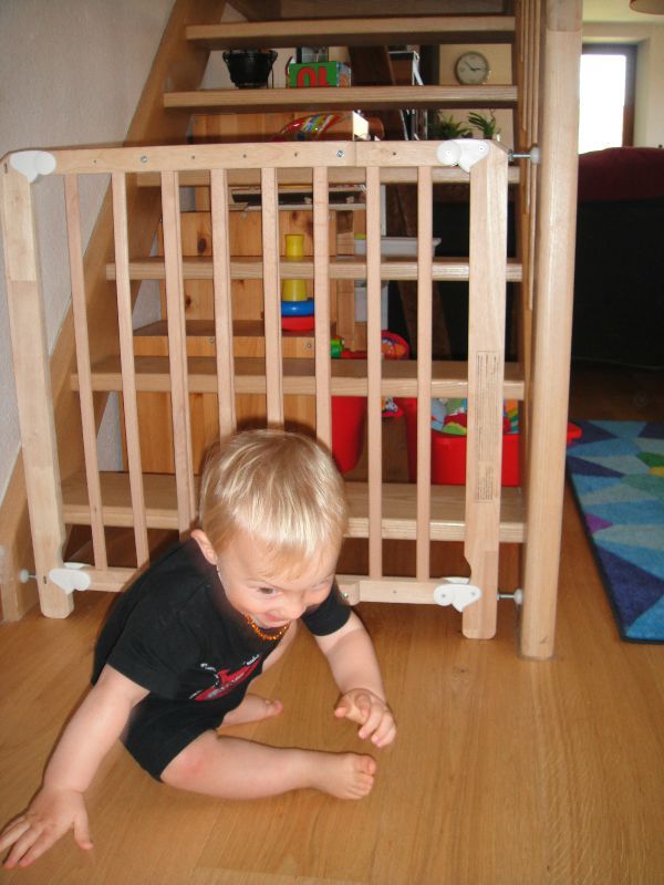 Escalier bébé : Quand monter et descendre les marches ?
