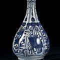 A kraak blue and white porcelain bottle vase, wanli period (1573-1620)