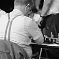 Joueurs et joueuses d'échecs au tournoi open de guichen (ille-et-vilaine) en juillet 1994 (1)