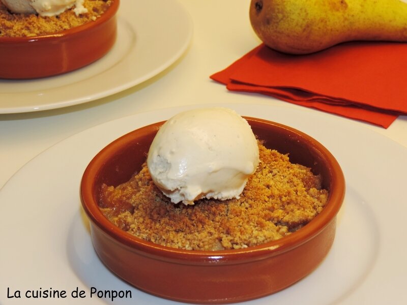 Crumble poire et liqueur Williams La cuisine de Ponpon rapide et facile!
