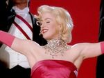 tv_2001_blonde_cap_23