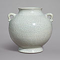A fine and rare ge-type handled jar, seal mark and period of qianlong (1736-1795)