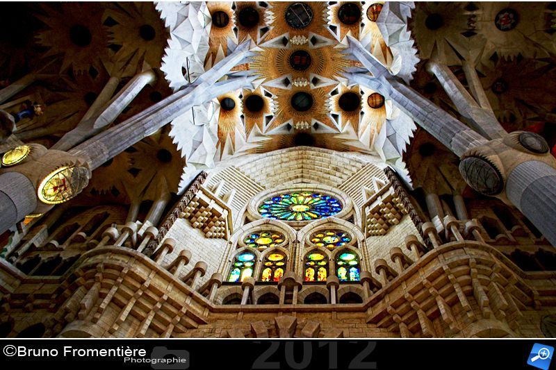 Sagrada interior 800 d