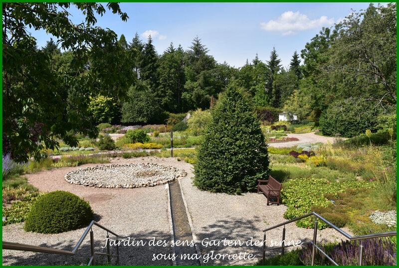 Jardin des sens à Merzig (Allemagne) Garten der Sinne sous ma gloriette