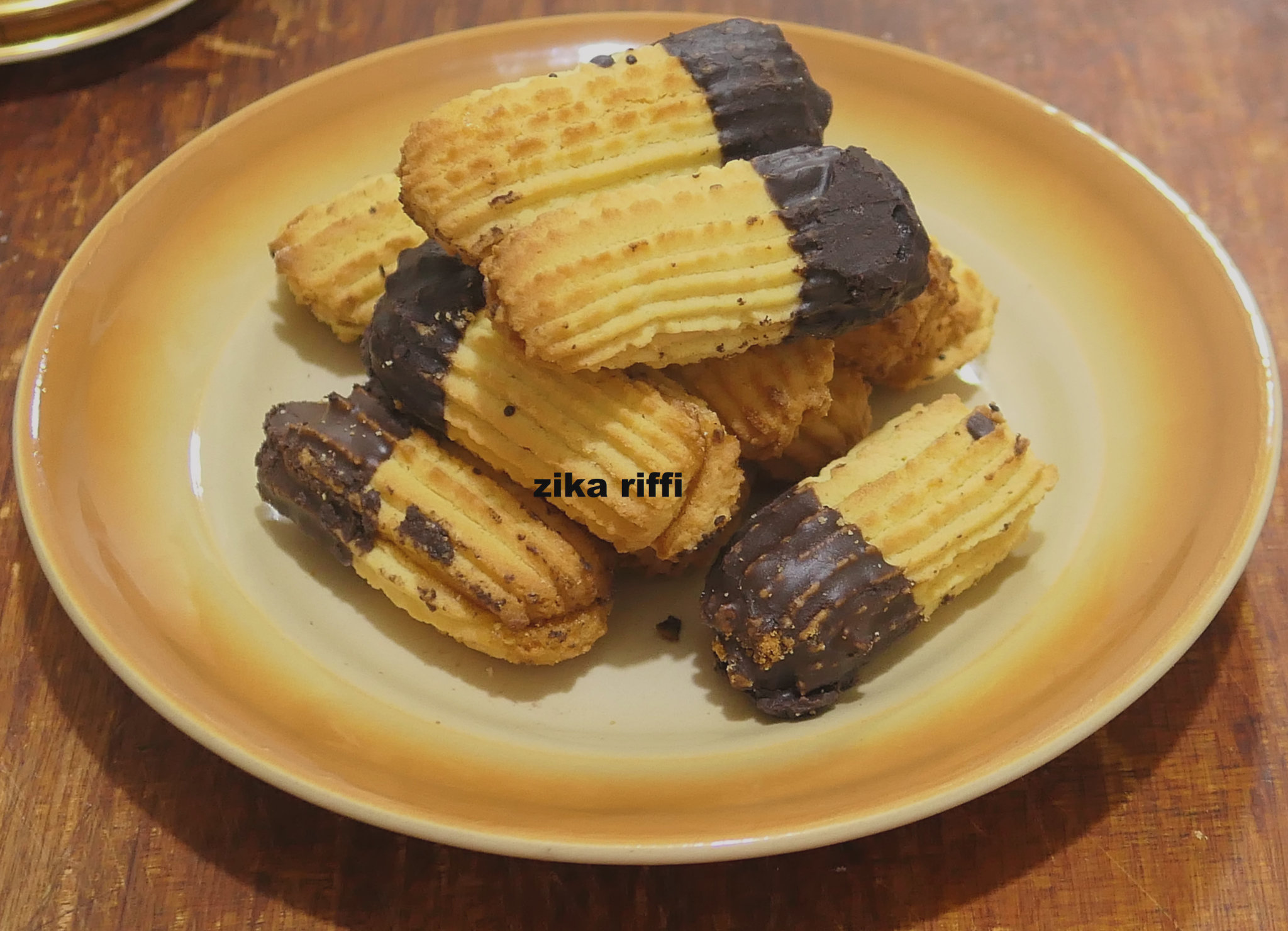 Biscuits el mohguen, gâteaux secs Algériens à la douille ( Halwet el  lambout ) - Cuisine De Zika
