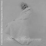 1955-03-08-NY-White_Fur-021-1-marilyn_monroe_WF_04