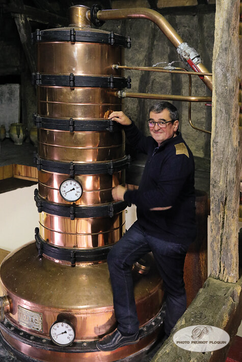 Domaine_LAGUILLE_l_alambic_de_Guy_VIGNOLI