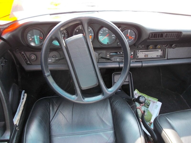 Porsche911targa3l2int