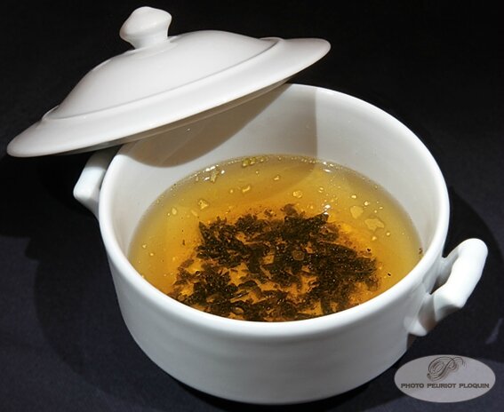 Consomme_a_la_rapee_de_TRUFFE