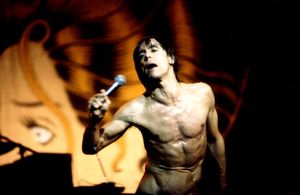 1991_02_Iggy_Pop_Zenith_03