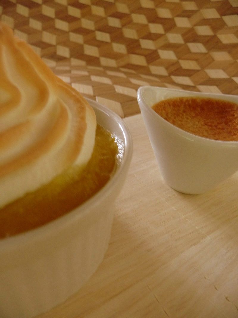 Compote meringuée mangueananas et sa mousse au lait de coco. Les