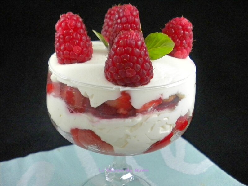 Tiramisu express aux fraises et aux framboises 2