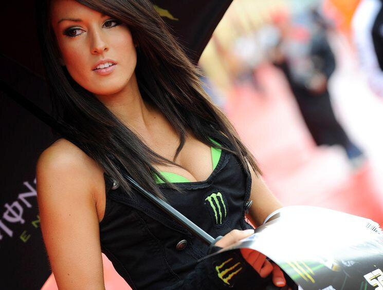 Moto-GP-Grid-Girls-Grand-Prix-de-Mugello-2009-Italie-3_diaporama