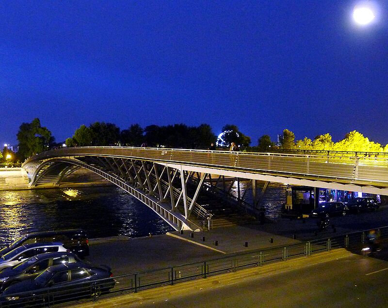 800px-P1030534_Paris_Ier_et_VII_Passerelle_Léopold-Sédar-Senghor_rwk