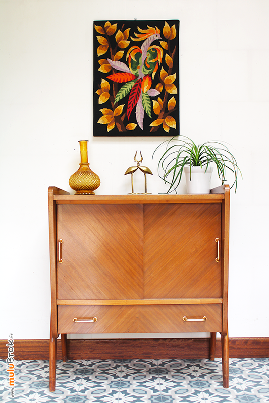 MEUBLE-BAR-VINYLES-1-muluBrok-Vintage