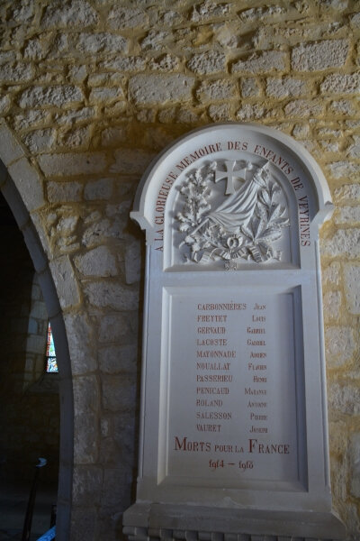 24250 - Veyrines - église 2