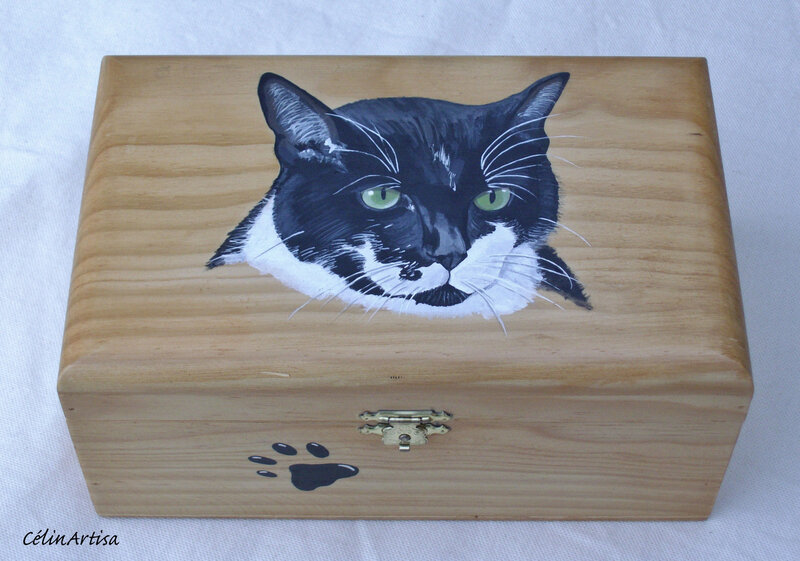 Boîte "Figaro" (peinture sur bois)