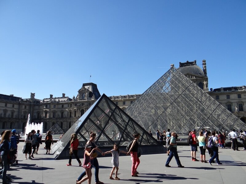 La cour du musée du Louvre