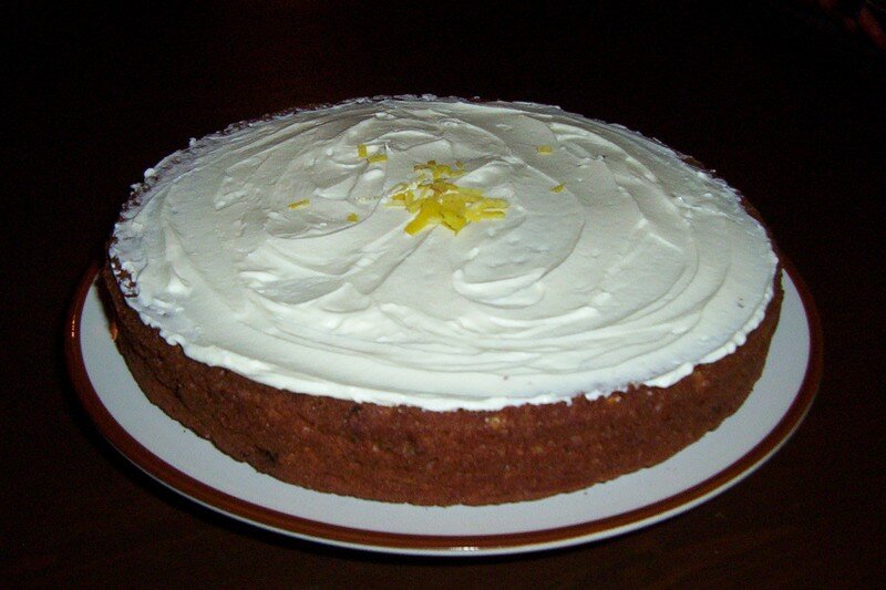Gateau Aux Carottes Et Gingembre Avec Glacage Au Fromage Blanc La Cuisine D Anna