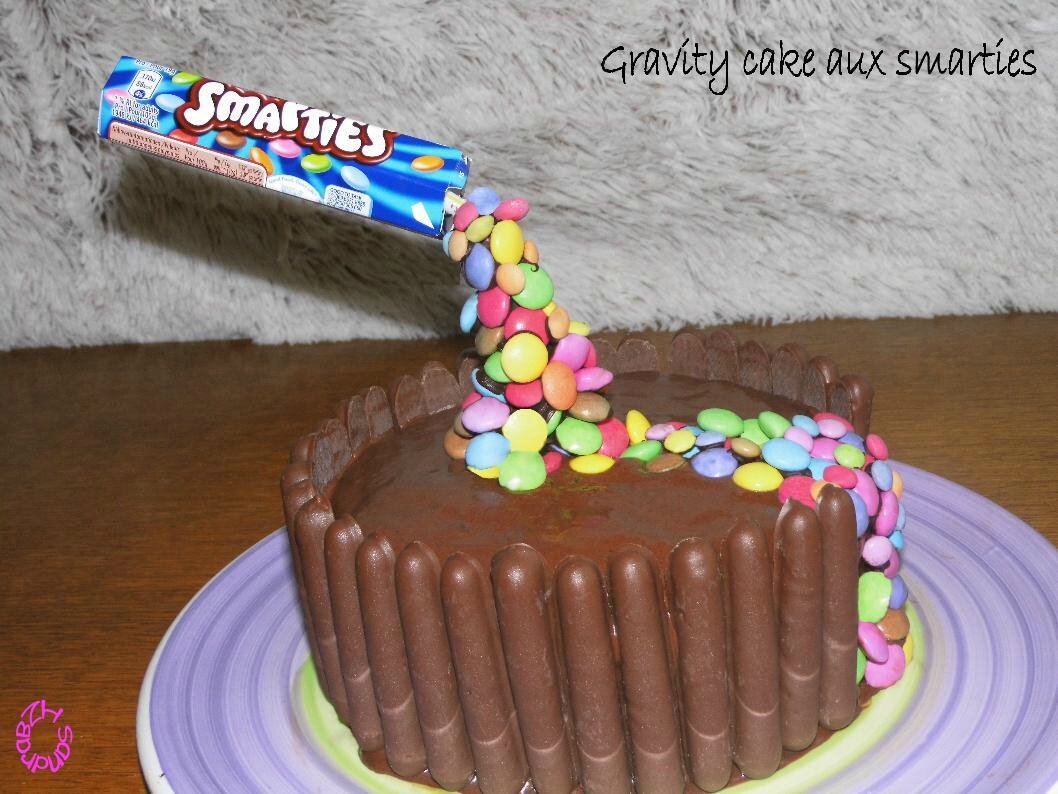 Gravity Cake Ou Gateau Suspendu Aux Smarties Bzh Sandra
