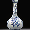 A blue and white bottle vase for the portuguese market, ming dynasty, jiajing period, circa 1540-1550 