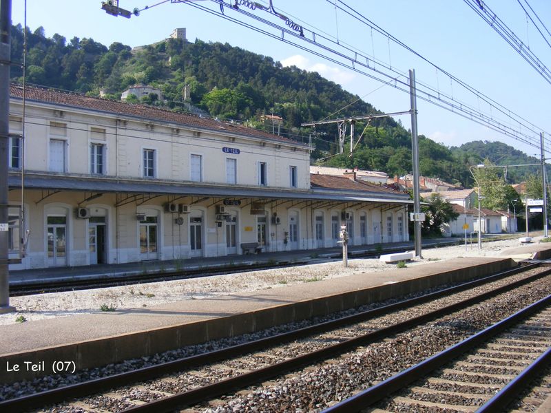 La gare de St Amand les Eaux (59) Les gares de France et leurs