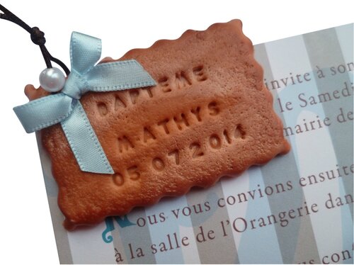 Invitation pour baptême Biscuit gravé prénom garçon