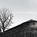 Facade_Nord_de_la_prison_de_la_Santé