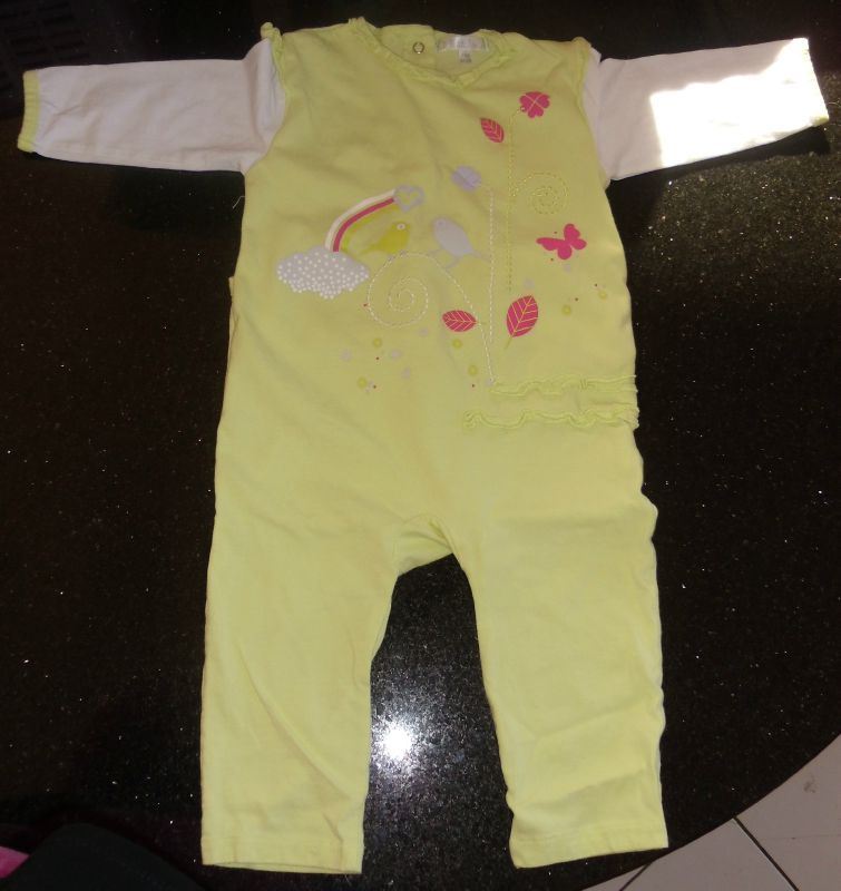 Lot Pyjama D Ete Combishort Bebe Fille Taille 18 Mois Les Ventes De La Casa Ysatis