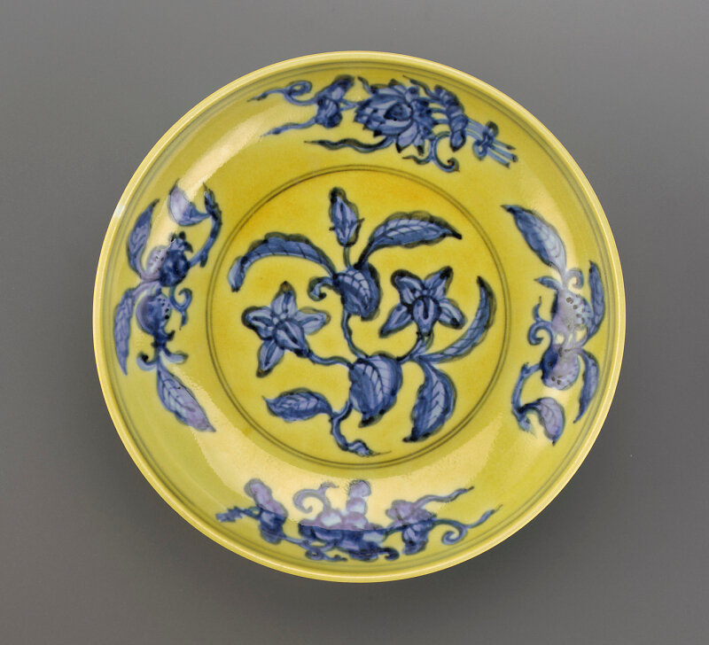 Dish with spray of gardenias, Zhengde mark and period (1506-1521)