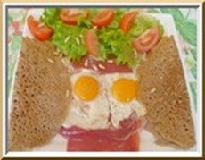 galettes de blé noir aux 2 jambons, oeufs et crudités galettes de blé noir aux 2 jambons, oeufs et crudités