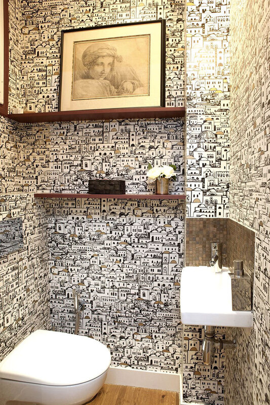 Papierpeinttoilettes_Mediterranea_Coleandson_AufildesCouleurs_CoteMaison2