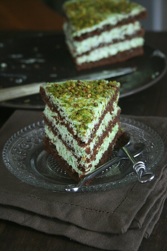 Layer Cake Au Chocolat Pistaches Et Huile D Olive Passion Culinaire By Minouchka