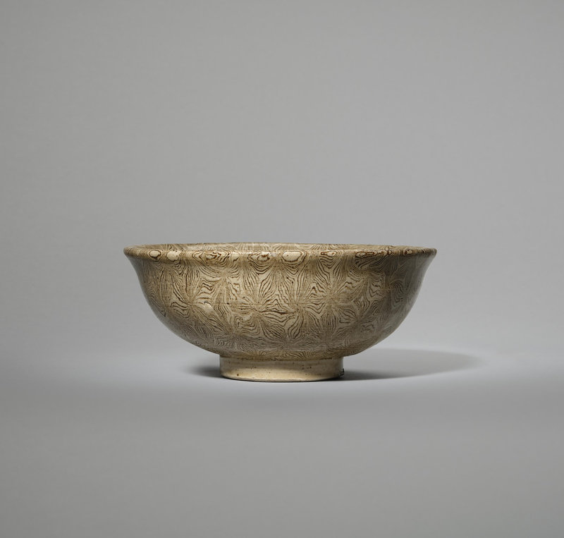 A rare marble-glazed bowl, Song Dynasty (960-1279)