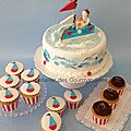 Gâteau baptême pour un petit garçon... déco en pâte à sucre!