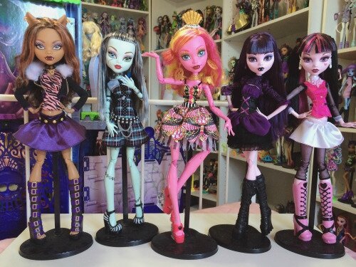 Clawdeen Wolf Monster High Geante Thiba Dolls