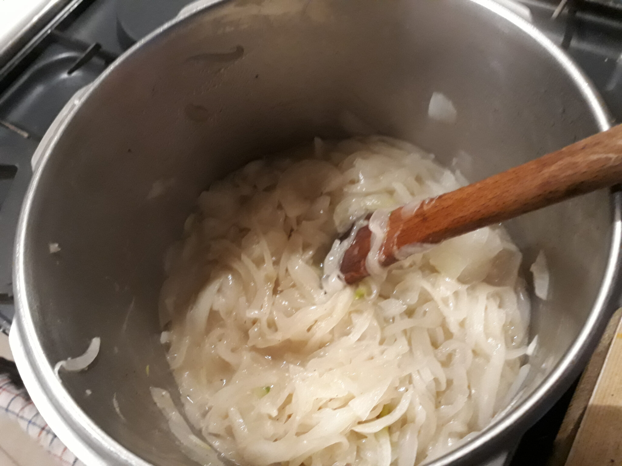 SOUPE À L’OIGNON GRATINÉE, « ŒUF 64 » La Cuisine de papy Chef Jo