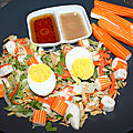 Salade sauce asiatique, œuf et surimi